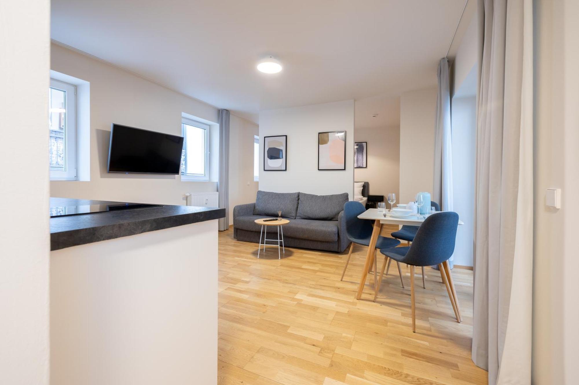Bright Zentrum-west Stadion - Neueroeffnung - New Opening Aparthotel *