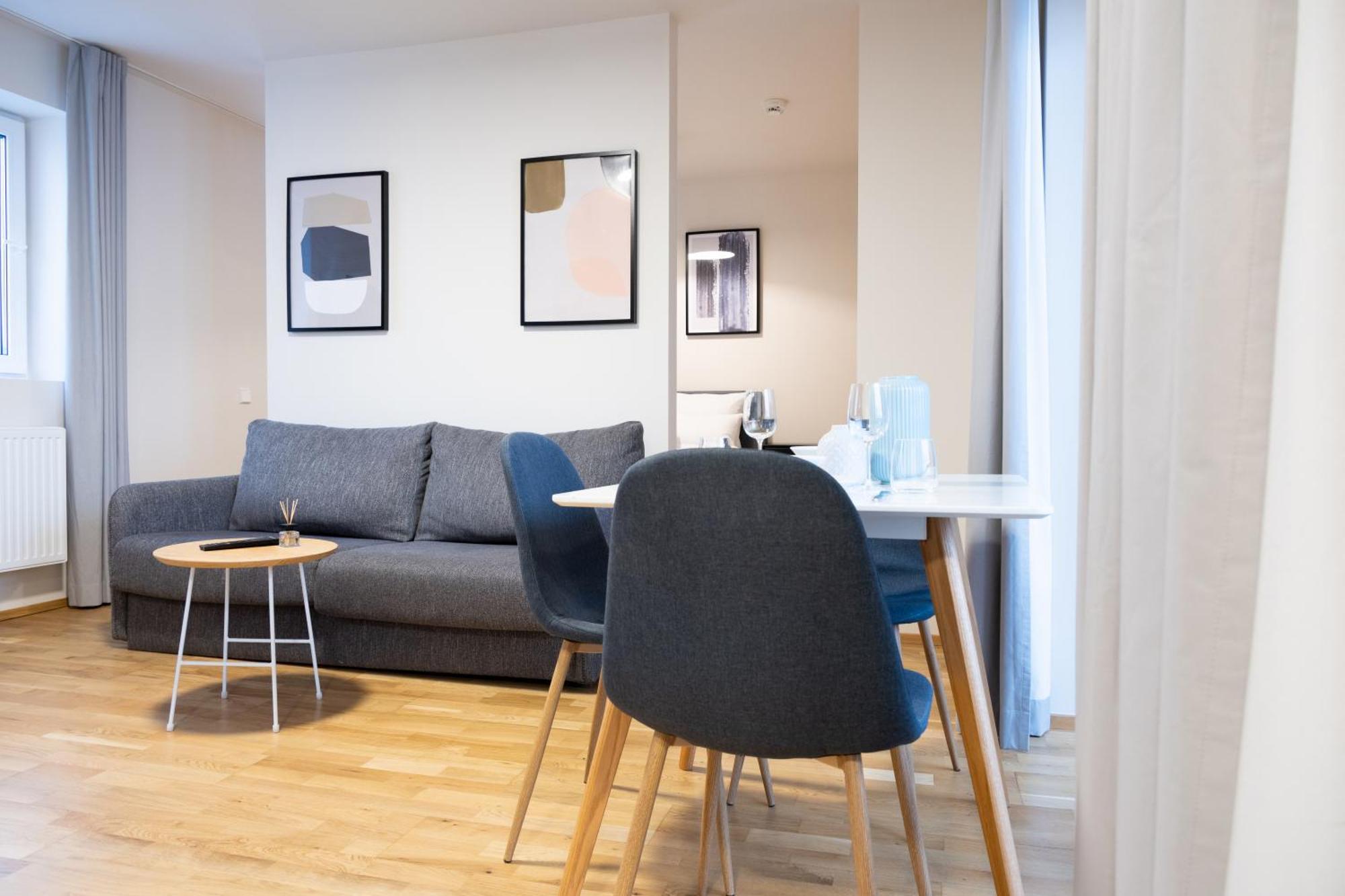 Aparthotel Bright Zentrum-west Stadion - Neueroeffnung - New Opening *