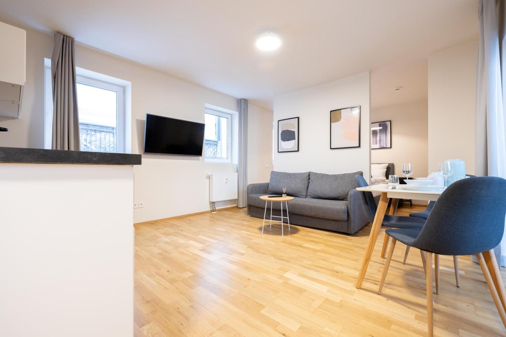 Bright Zentrum-west Stadion - Neueroeffnung - New Opening Aparthotel