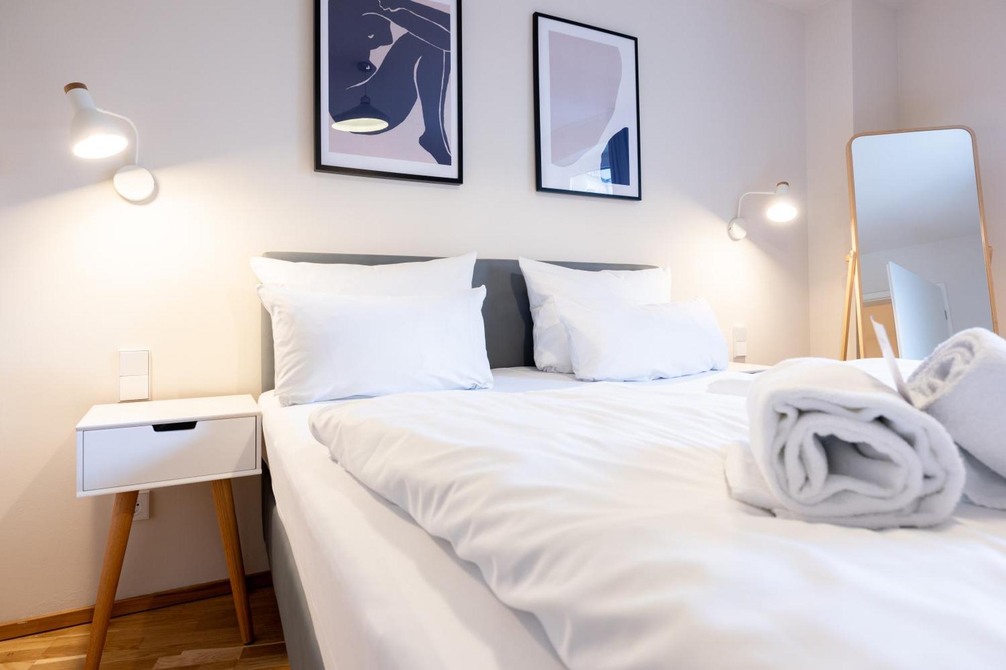 Bright Zentrum-west Stadion - Neueroeffnung - New Opening Aparthotel *